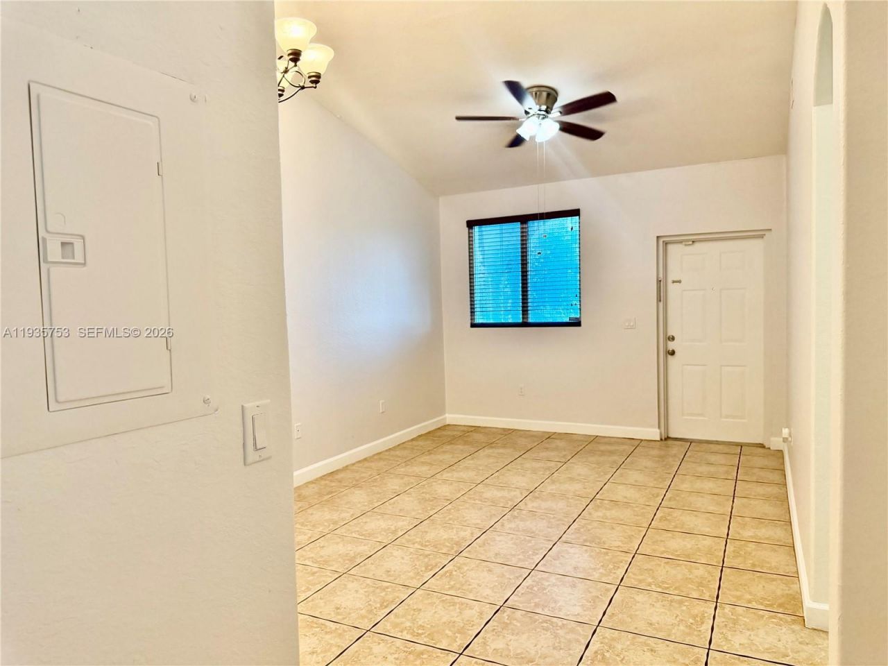 1692 SE 29th Ct, Unit 201, Homestead, FL 33035 Photo