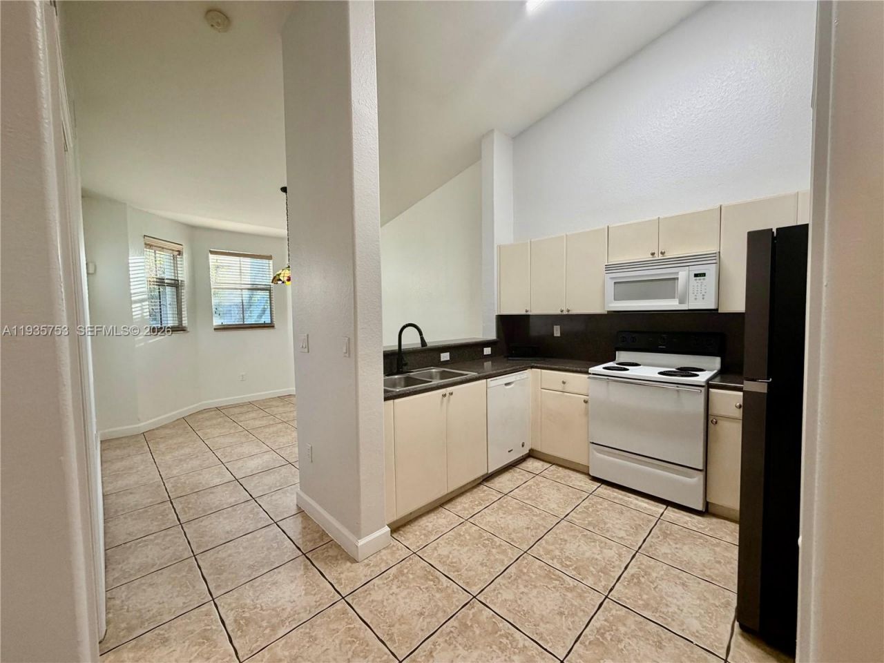 1692 SE 29th Ct, Unit 201, Homestead, FL 33035 Photo