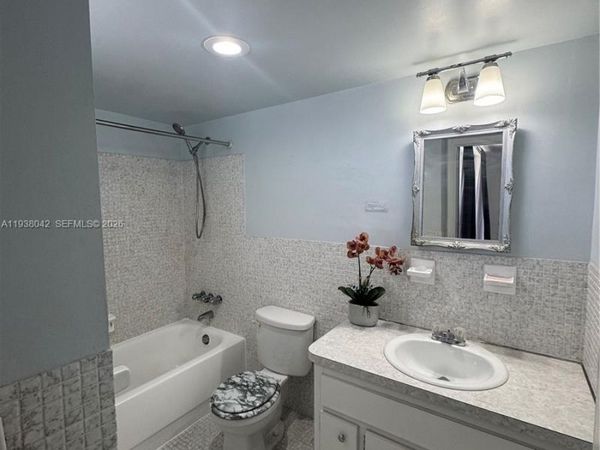 1475 NE 125th Ter , Unit 511B, North Miami, FL 33161