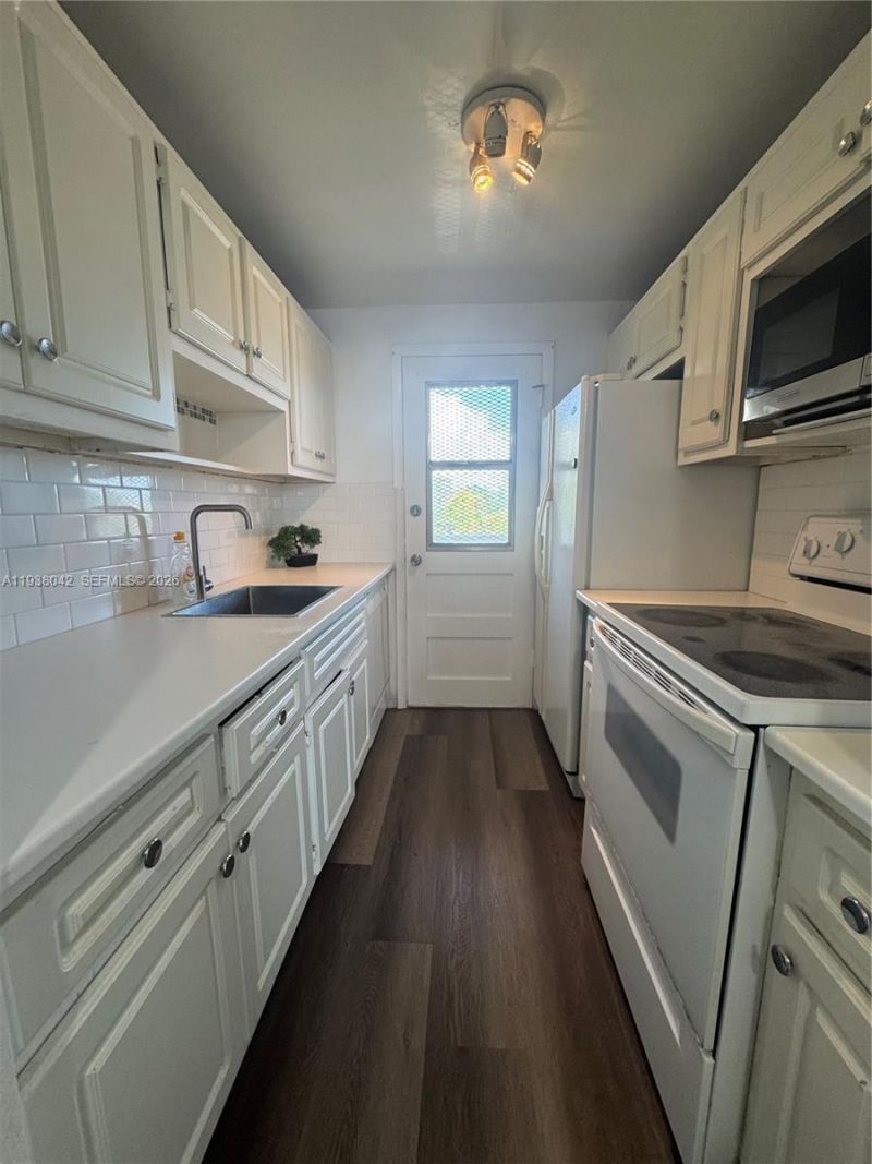 1475 NE 125th Ter , Unit 511B, North Miami, FL 33161 Photo