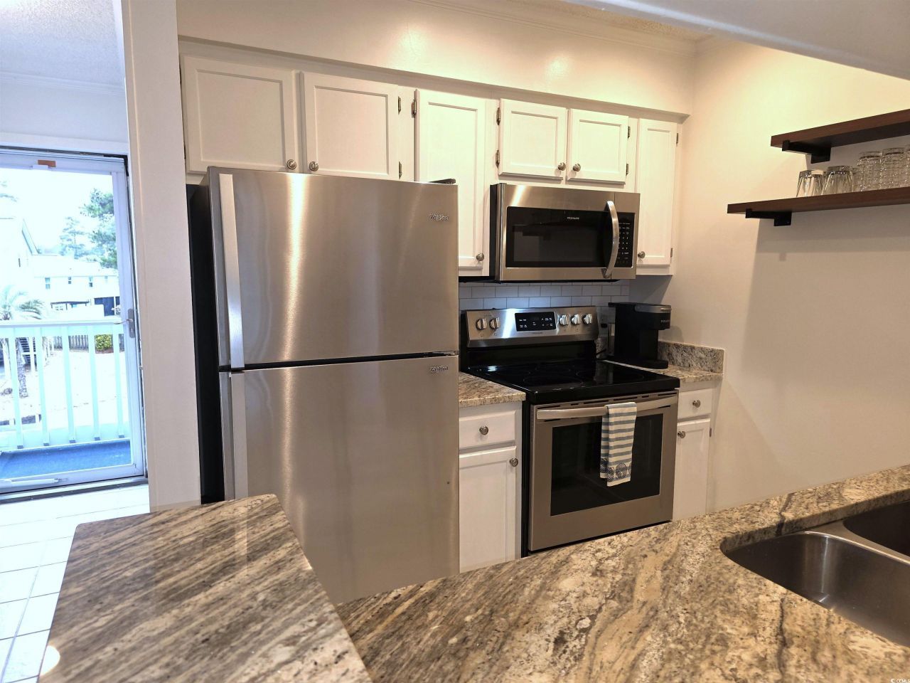 310 Marsh Pl. Photo 9