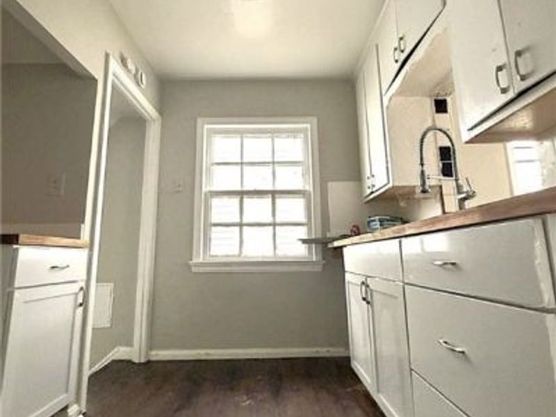 15615 Judson Drive, Cleveland, OH 44128 Photo 4