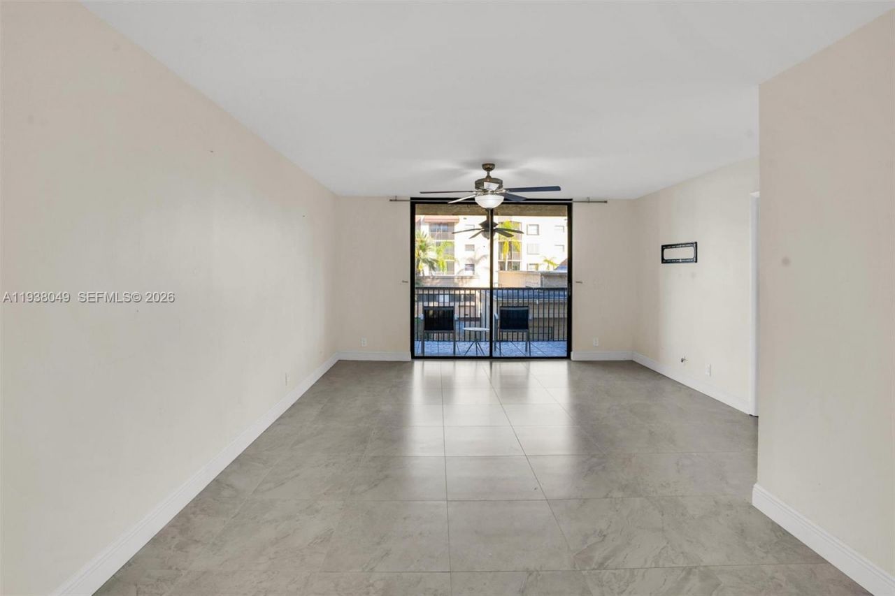 10401 W Broward Blvd, Unit 205, Plantation, FL 33324 Photo