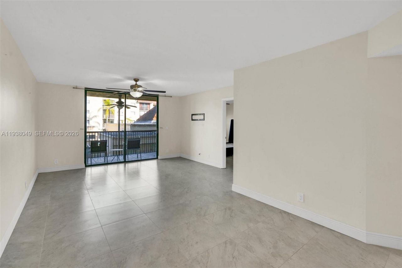 10401 W Broward Blvd, Unit 205, Plantation, FL 33324 Photo