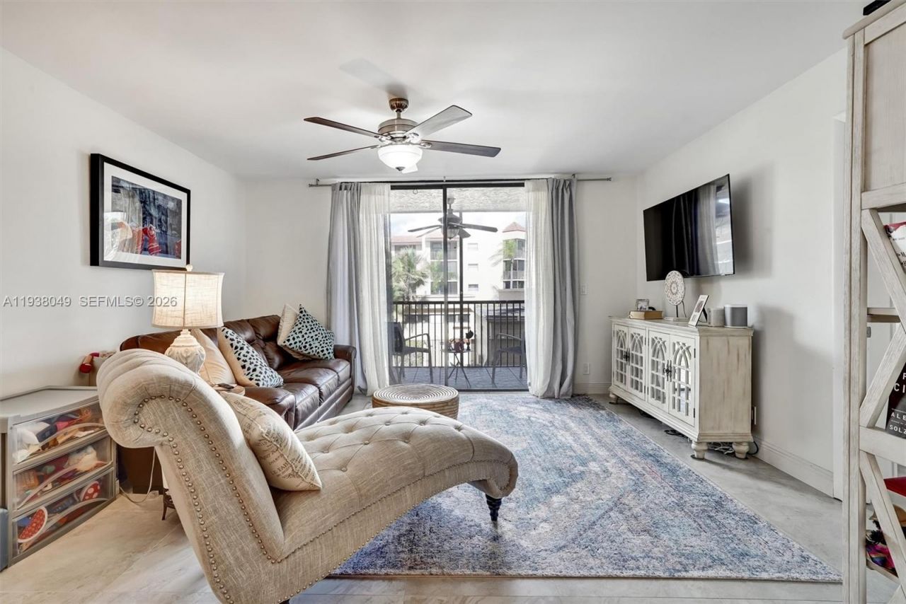 10401 W Broward Blvd, Unit 205, Plantation, FL 33324 Photo