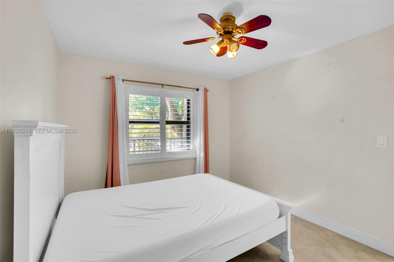 10401 W Broward Blvd, Unit 205, Plantation, FL 33324 Photo