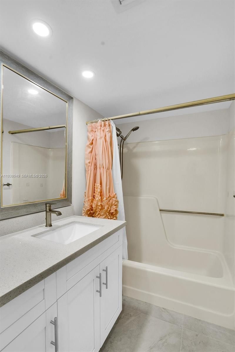 10401 W Broward Blvd, Unit 205, Plantation, FL 33324 Photo