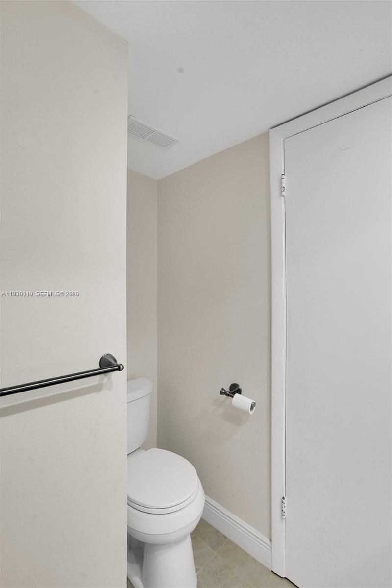 10401 W Broward Blvd, Unit 205, Plantation, FL 33324 Photo