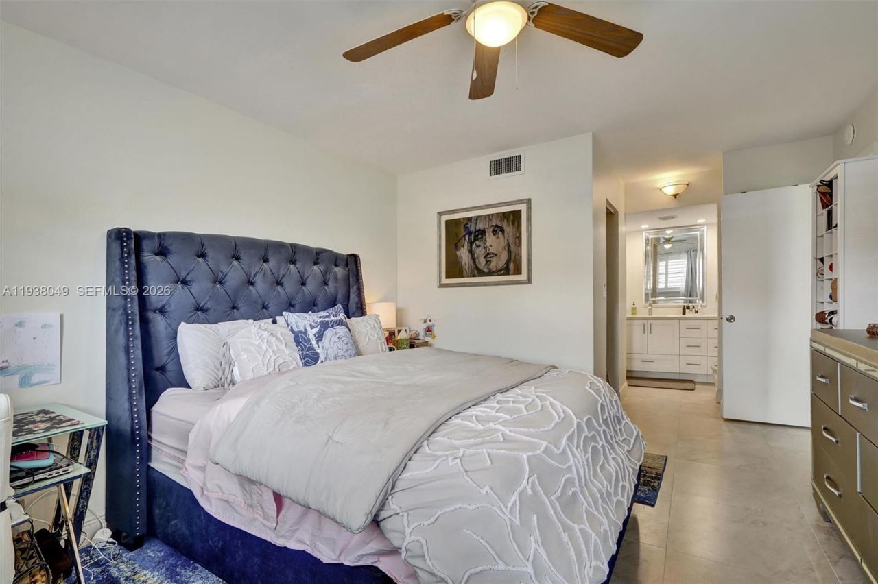 10401 W Broward Blvd, Unit 205, Plantation, FL 33324 Photo