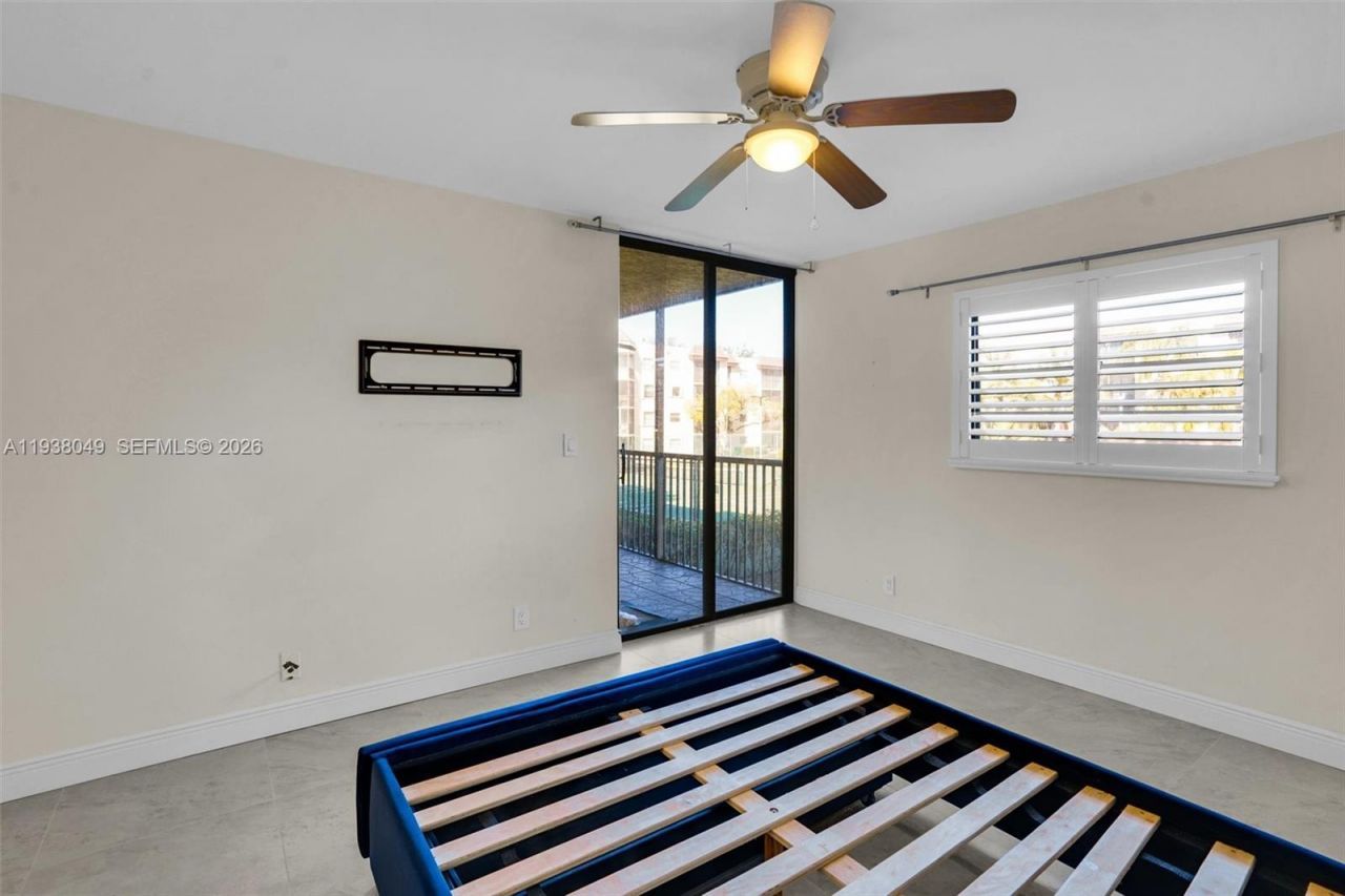 10401 W Broward Blvd, Unit 205, Plantation, FL 33324 Photo