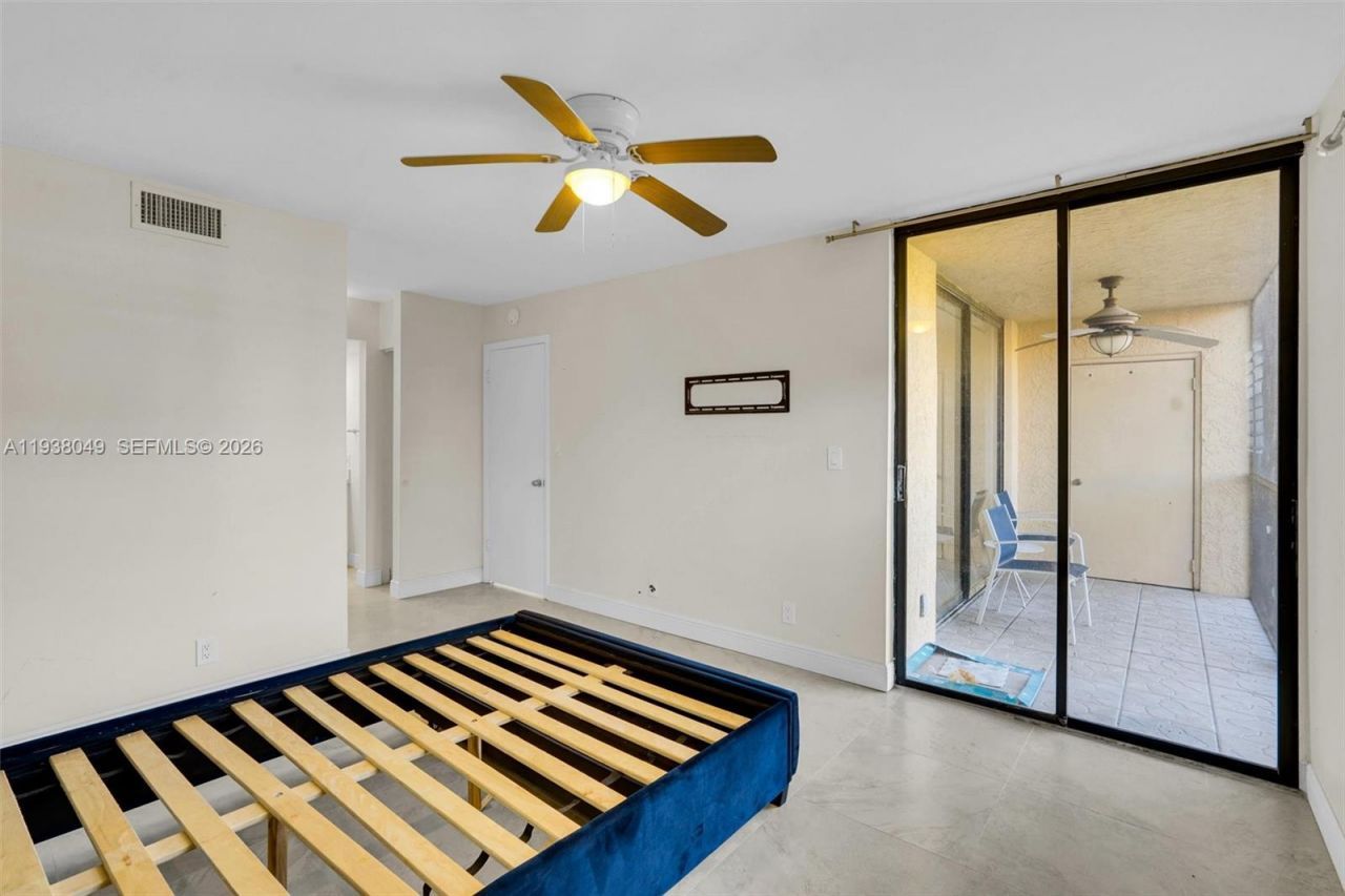 10401 W Broward Blvd, Unit 205, Plantation, FL 33324 Photo