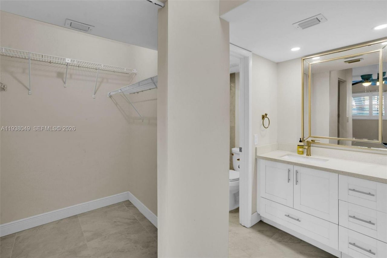 10401 W Broward Blvd, Unit 205, Plantation, FL 33324 Photo