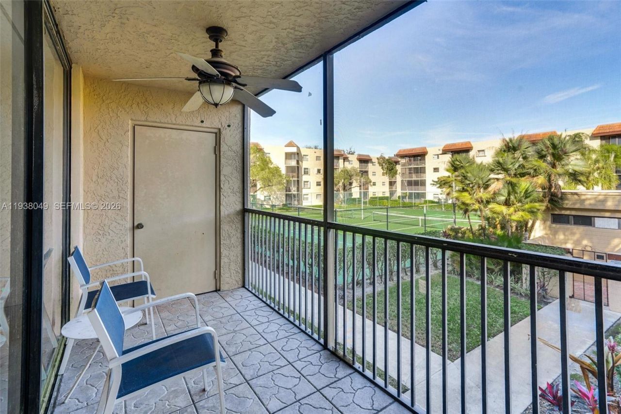 10401 W Broward Blvd, Unit 205, Plantation, FL 33324 Photo