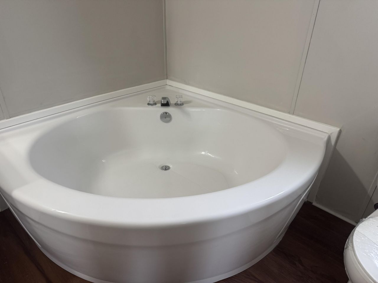 370 Shady Grove Road Photo 13