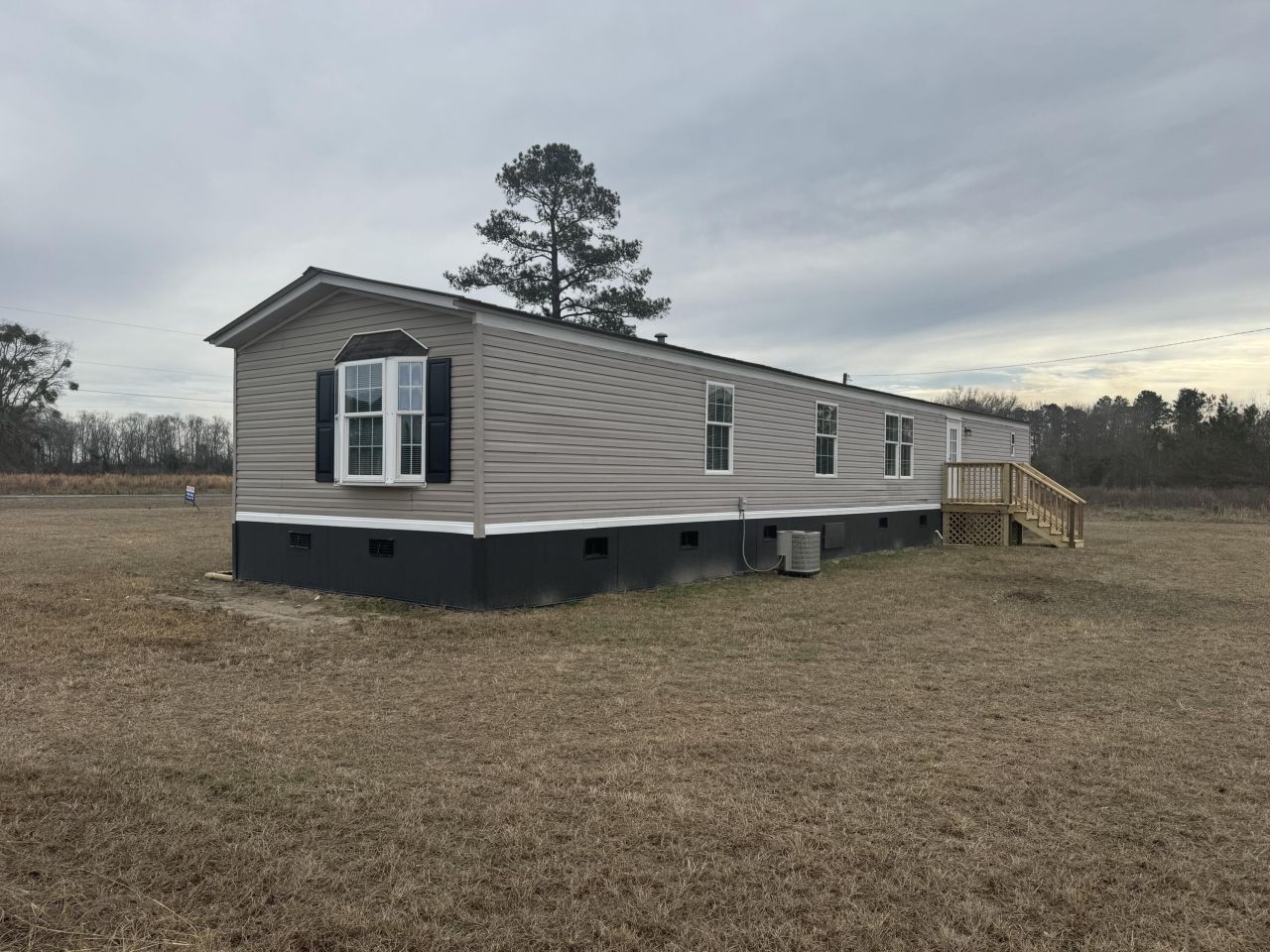 370 Shady Grove Road Photo 8