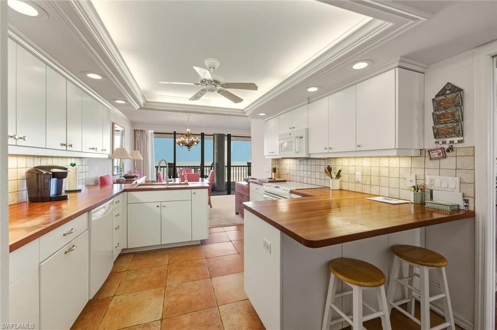 2378 Gulf Shore Blvd N, Unit 303, Naples, FL 34103 Photo