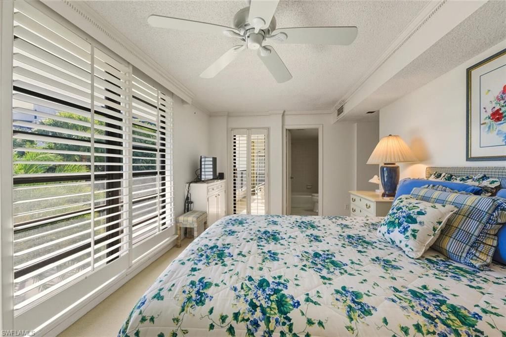 2378 Gulf Shore Blvd N, Unit 303, Naples, FL 34103 Photo