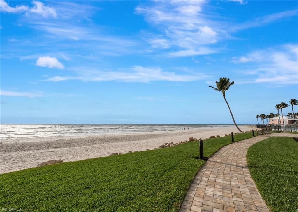 2378 Gulf Shore Blvd N, Unit 303, Naples, FL 34103 Photo