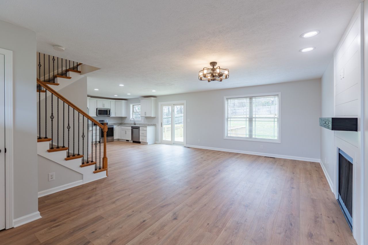 3149 Clydesdale Dr, Clarksville, TN 37043 Main Photo