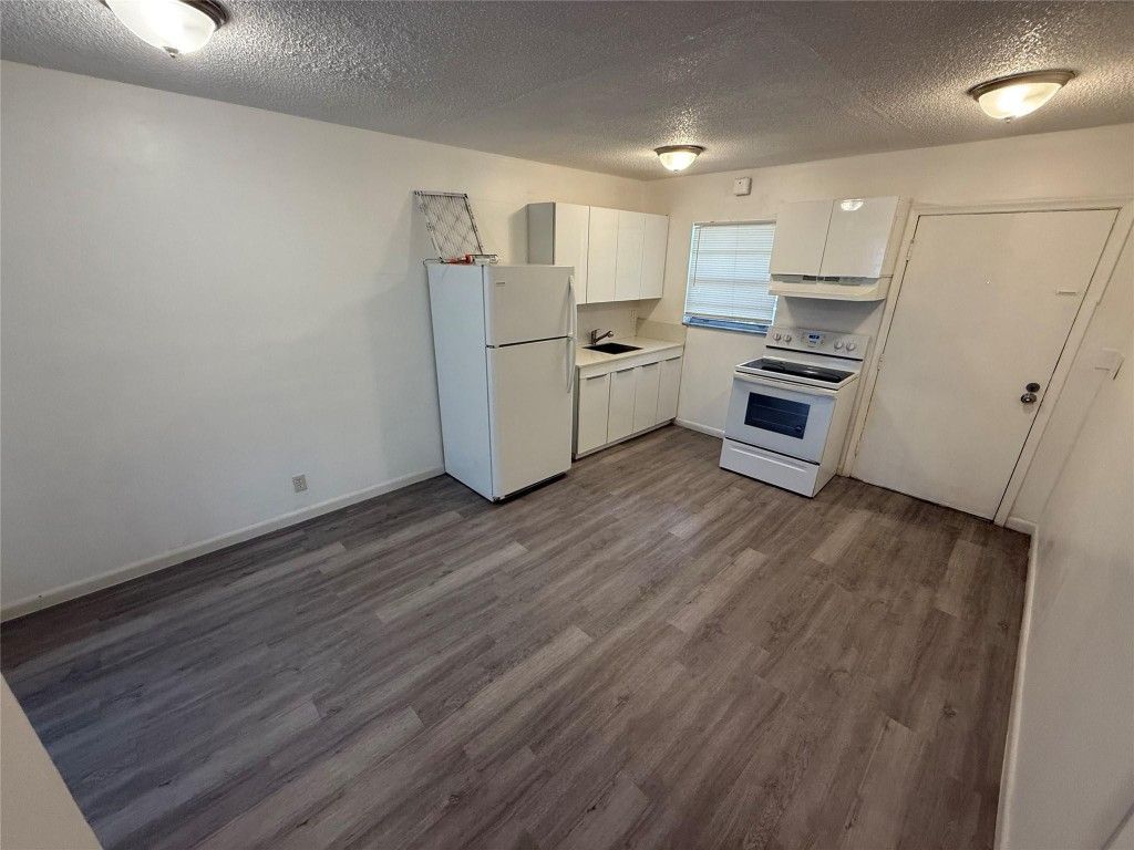 6840 Pembroke Road, Unit 110, Pembroke Pines, FL 33023 Photo