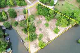 3226 Francis Marion Boulevard photo 4