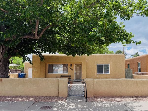 1010 San Clemente Avenue NW, Albuquerque, NM 87107