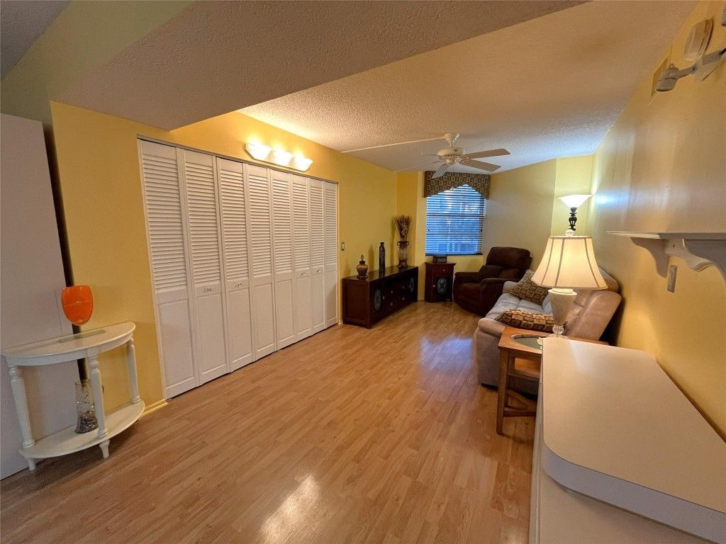 9501 Seagrape Drive, Unit 305, Davie, FL 33324 Photo