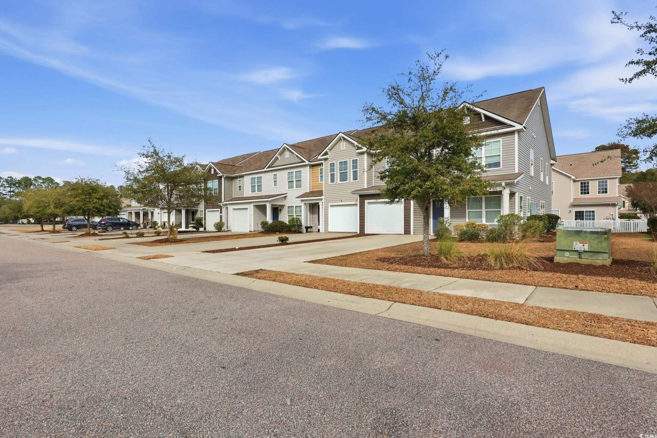 1030 Tee Shot Dr. Photo 3