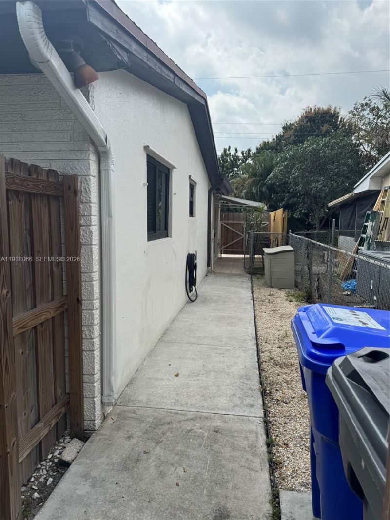 6510 Grant Ct, Unit 2, Hollywood, FL 33024 Photo