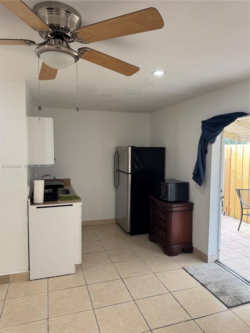 6510 Grant Ct, Unit 2, Hollywood, FL 33024 Photo