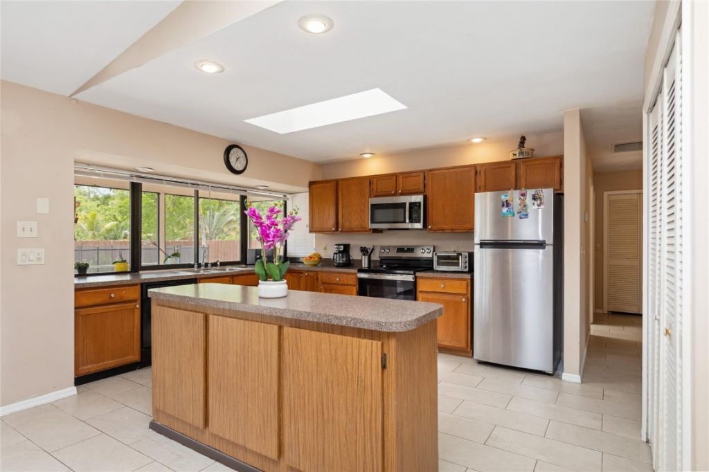 1550 SE Pratt St, Port Saint Lucie, FL 34983 Photo