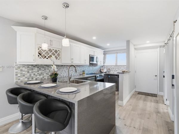 1900 S Ocean Dr, Unit 508, Fort Lauderdale, FL 33316