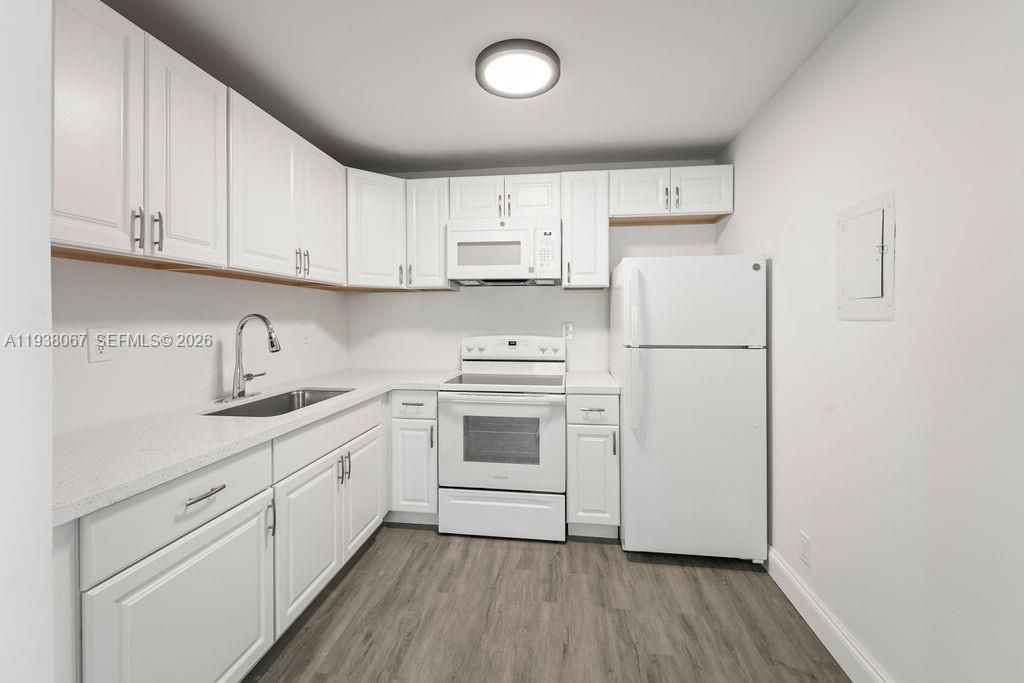 938 Normandy T, Unit T938, Delray Beach, FL 33484 Photo