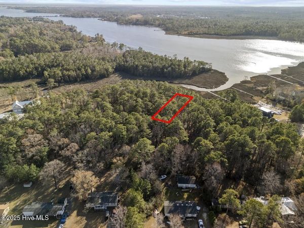 227 Youpon Drive, Hubert, NC 28539