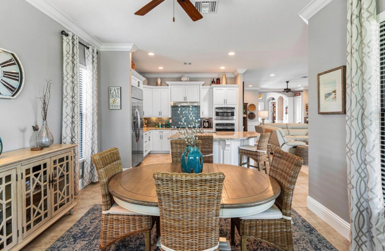 183 SE Calmo Circle, Port Saint Lucie, FL 34984 Photo