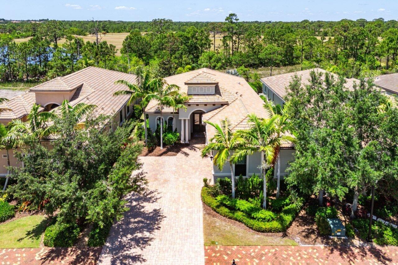 183 SE Calmo Circle, Port Saint Lucie, FL 34984 Photo