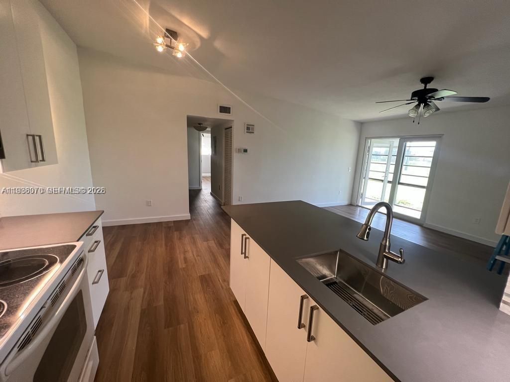 9727 Hammocks Blvd, Unit 202D, Miami, FL 33196 Photo