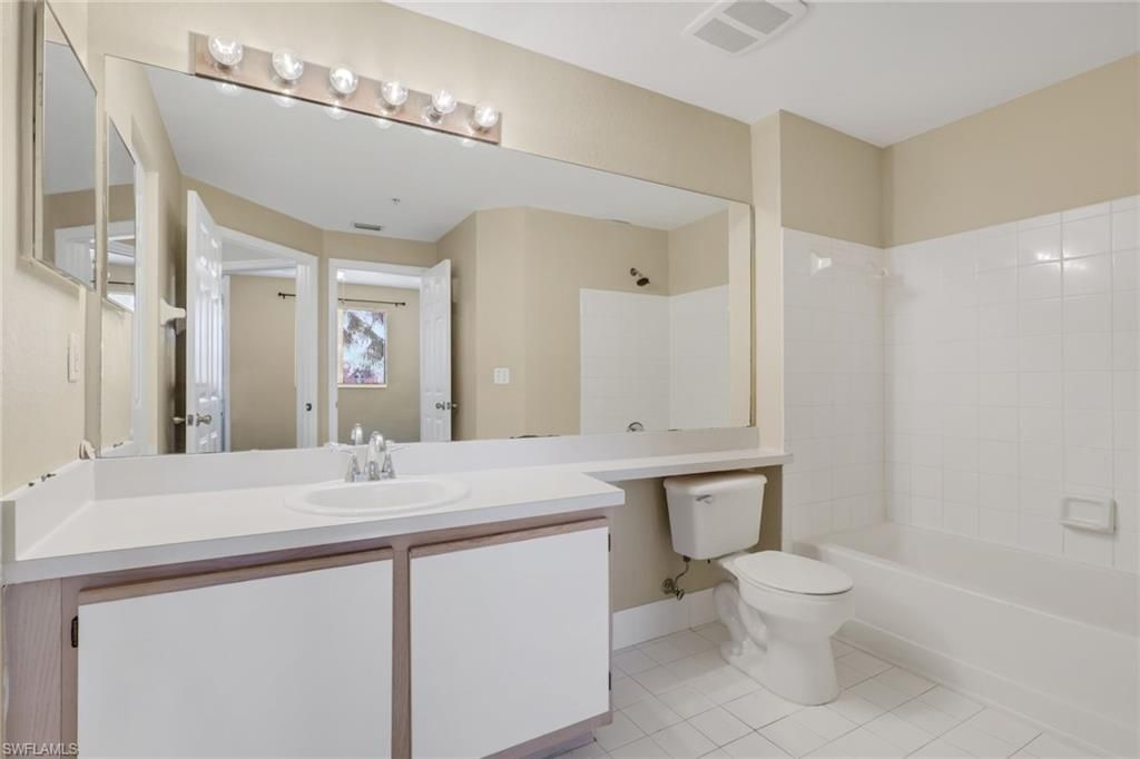 6321 Aragon Way, Unit 206, Fort Myers, FL 33966 Photo
