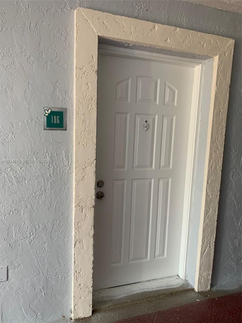8590 SW 212th St, Unit 106, Cutler Bay, FL 33189 Photo