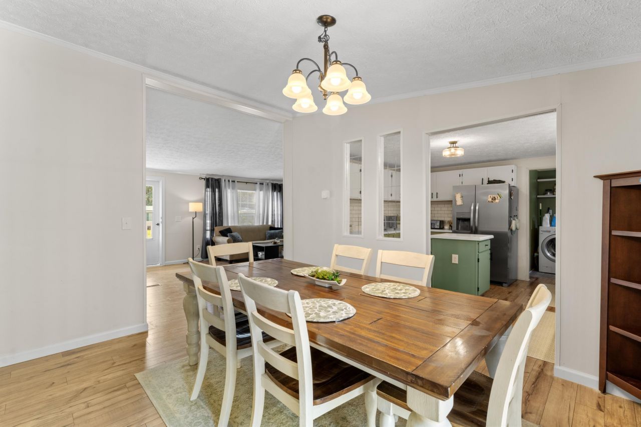 126 Fall Creek Boulevard Photo 11