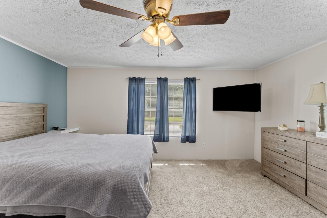 126 Fall Creek Boulevard Photo 22