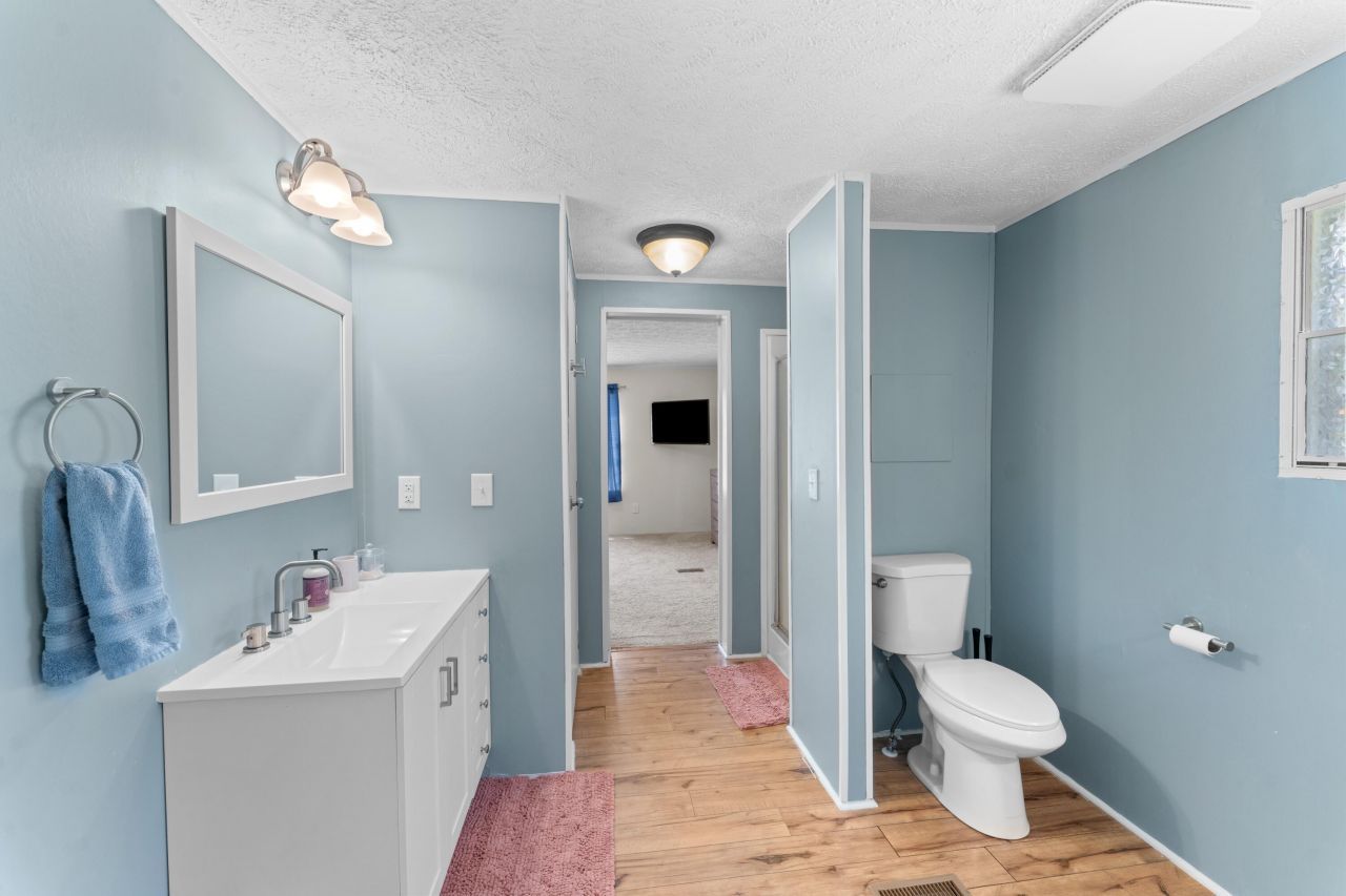 126 Fall Creek Boulevard Photo 25