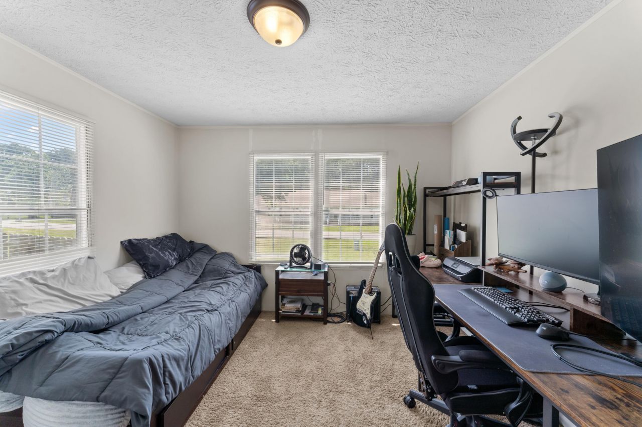 126 Fall Creek Boulevard Photo 29