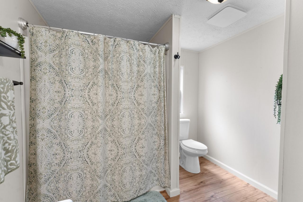 126 Fall Creek Boulevard Photo 33