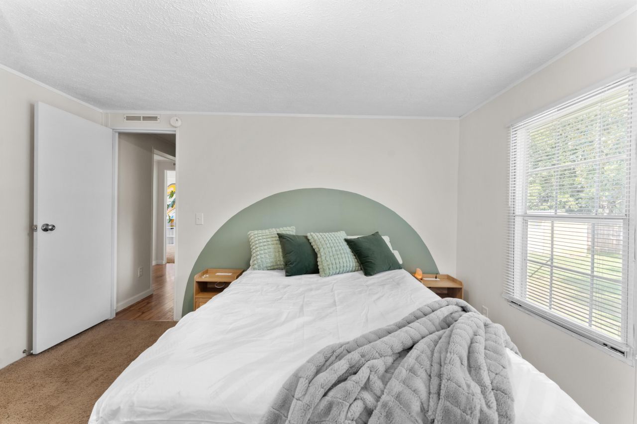 126 Fall Creek Boulevard Photo 38