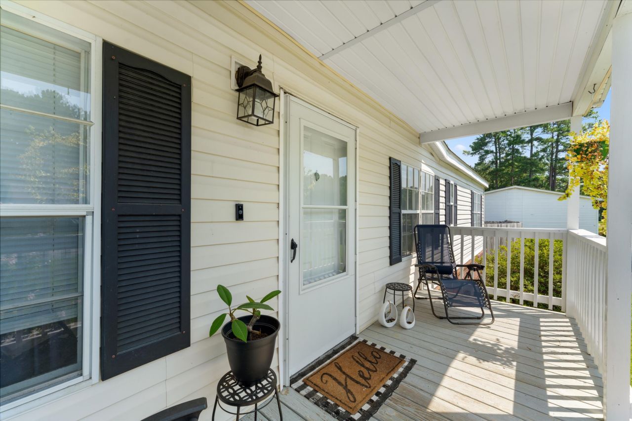 126 Fall Creek Boulevard Photo 4