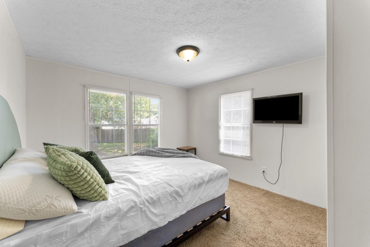 126 Fall Creek Boulevard Photo 40