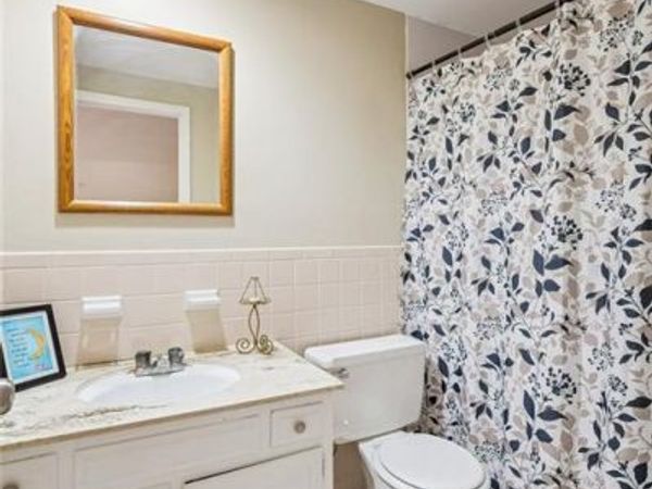 10928 W 91ST Street, Overland Park, KS 66214