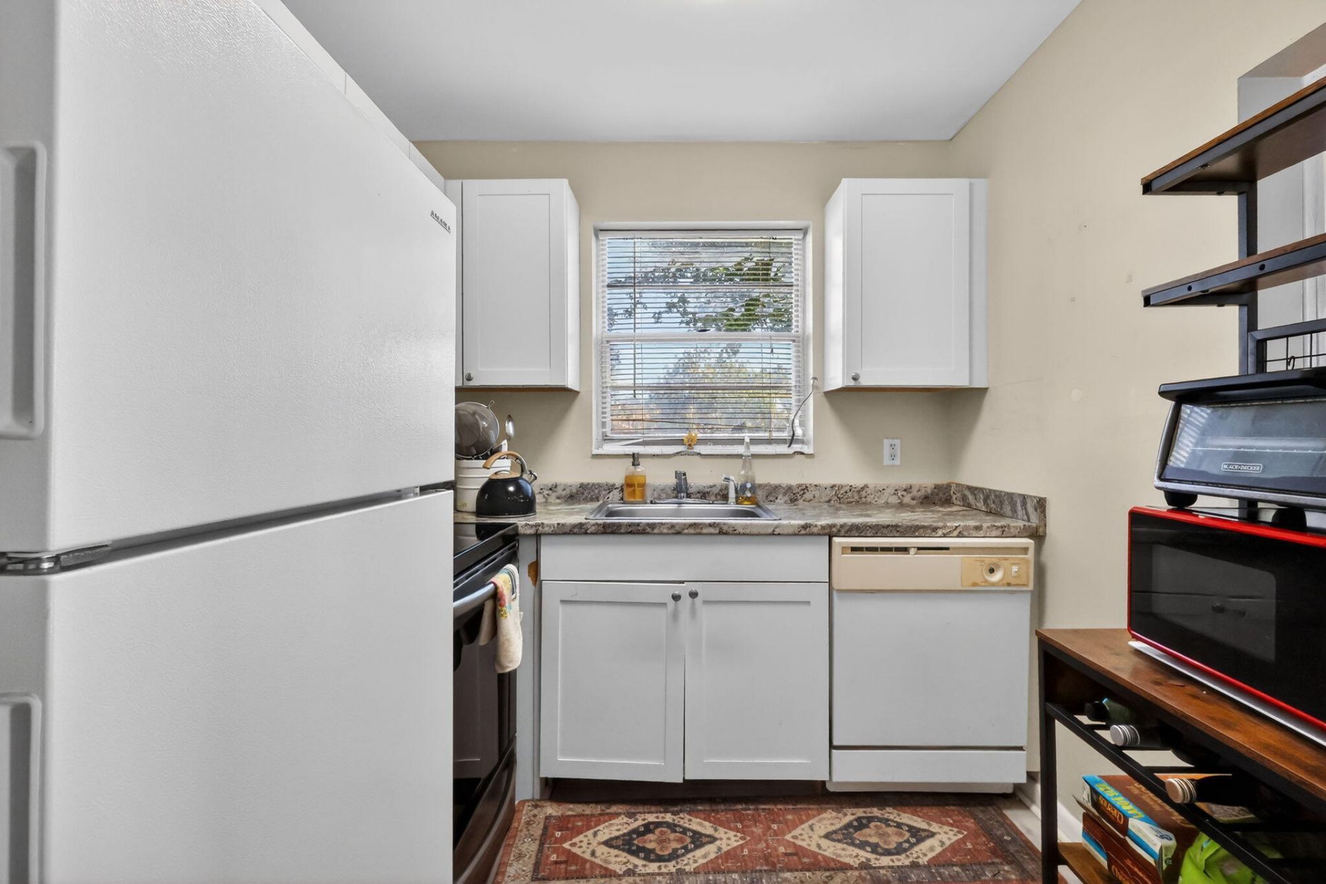 113 Windsor F, West Palm Beach, FL 33417 Photo