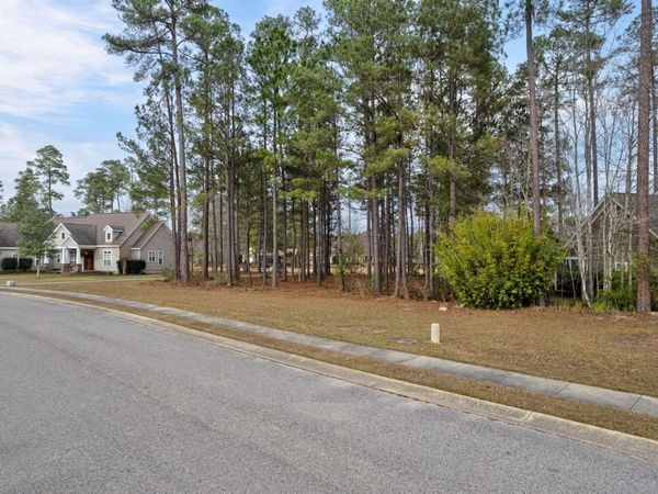 28 Vintage Park, Hattiesburg, MS 39401